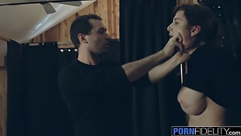 Curvy Ivy Labelle Takes It Deep In Hd Porn Video