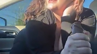 Stallone Italiano Con Tette Naturali Soddisfa Una Bellezza Bionda